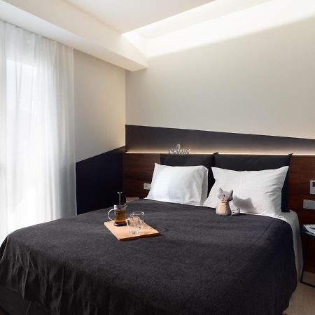 The H Experience - Stylish 2Bd Apt With Balcony In Heraklion Center 외부 사진